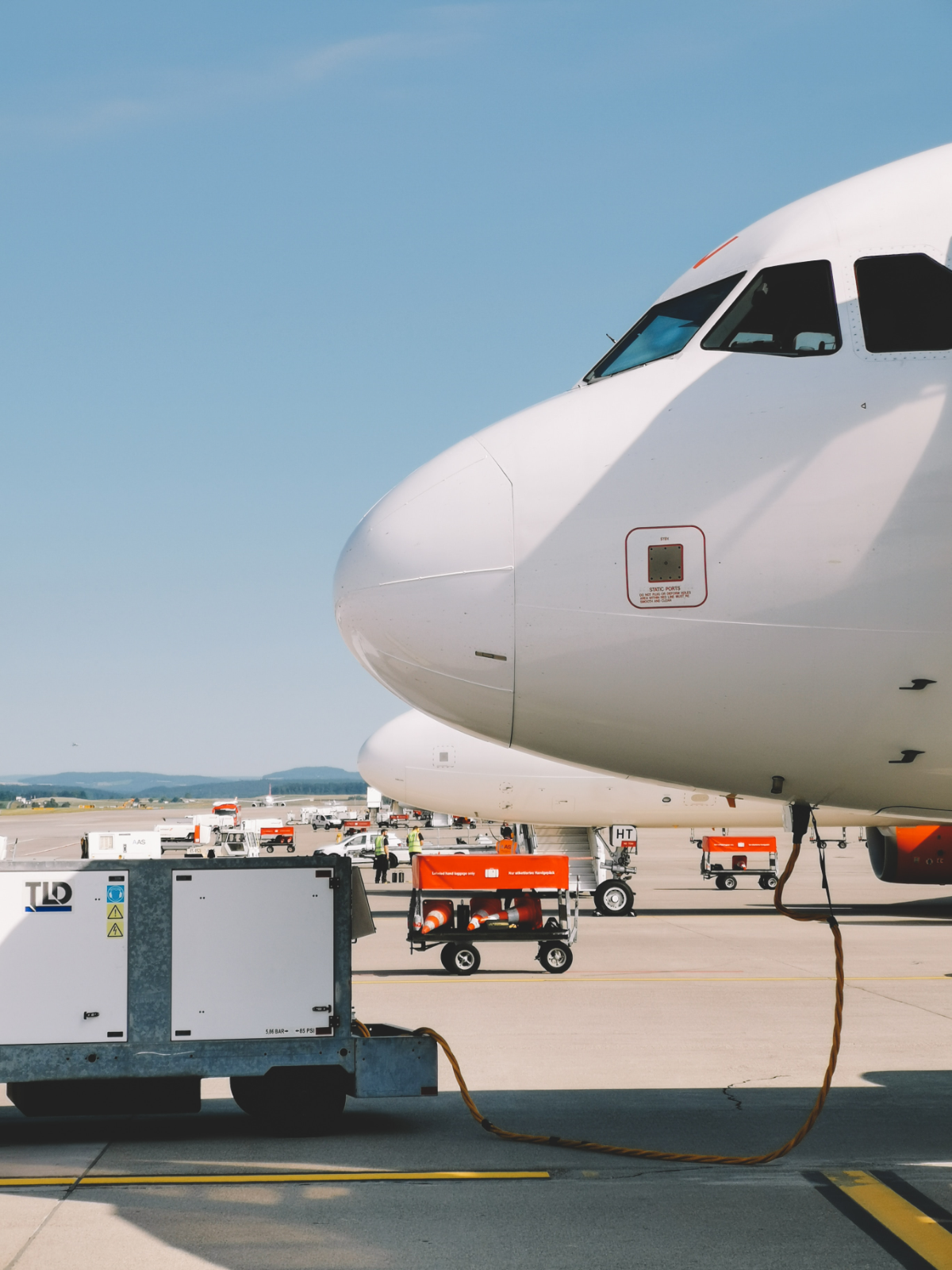 airbus-320-on -the-airport -ramp